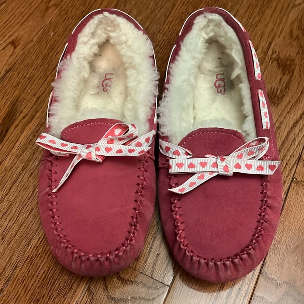 Ugg Pink Slippers with ❤️ Ties Size 2